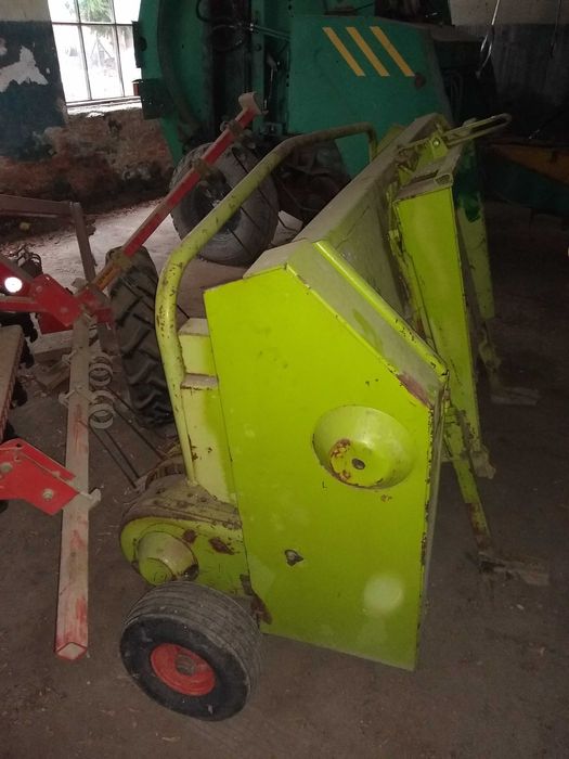 Силосний комбайн Claas Jaguar 640 (1997) + навісне