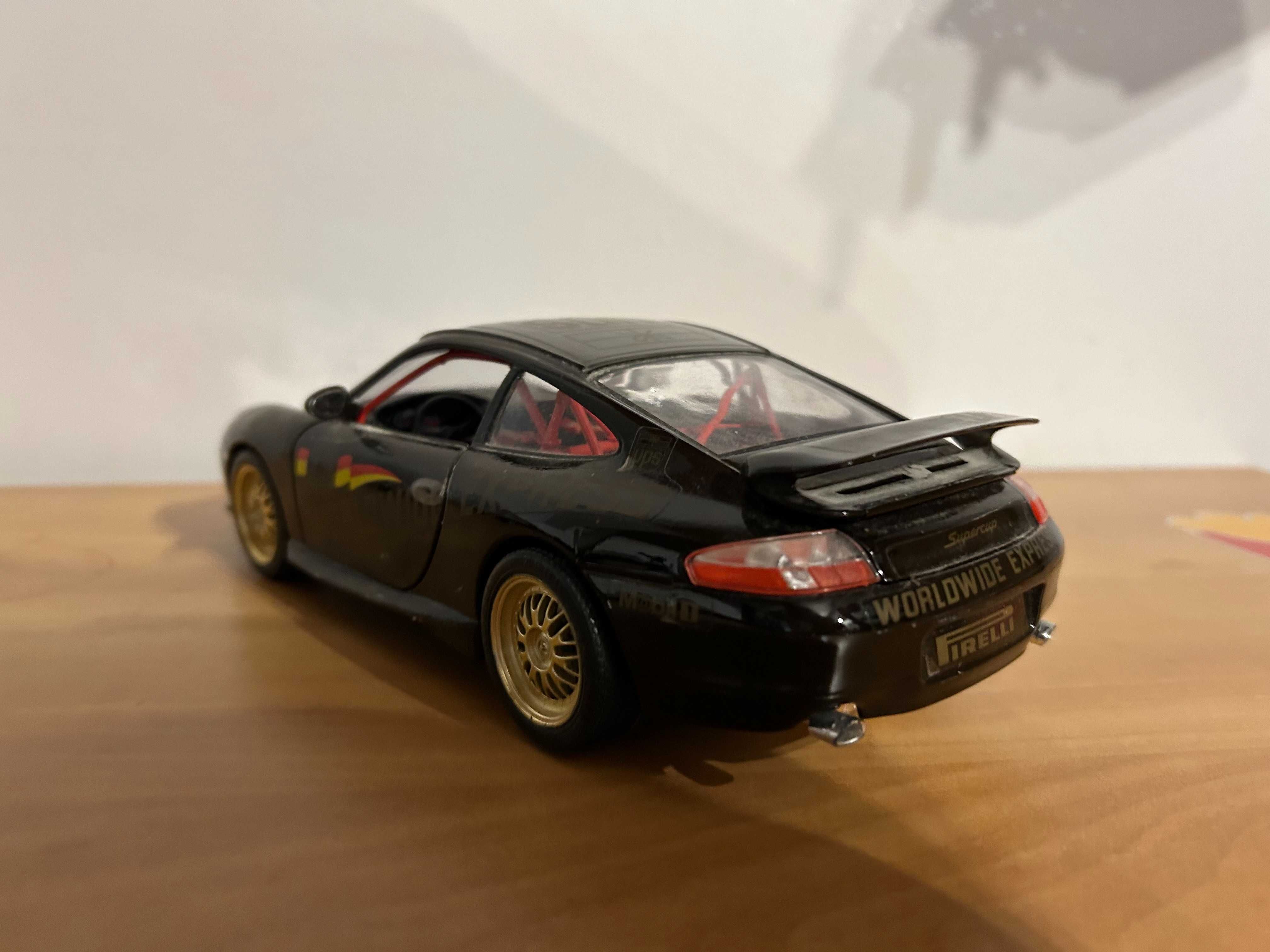 Model Bburago Porsche Supercup UPS – Skala 1:18 – Kolekcjonerski