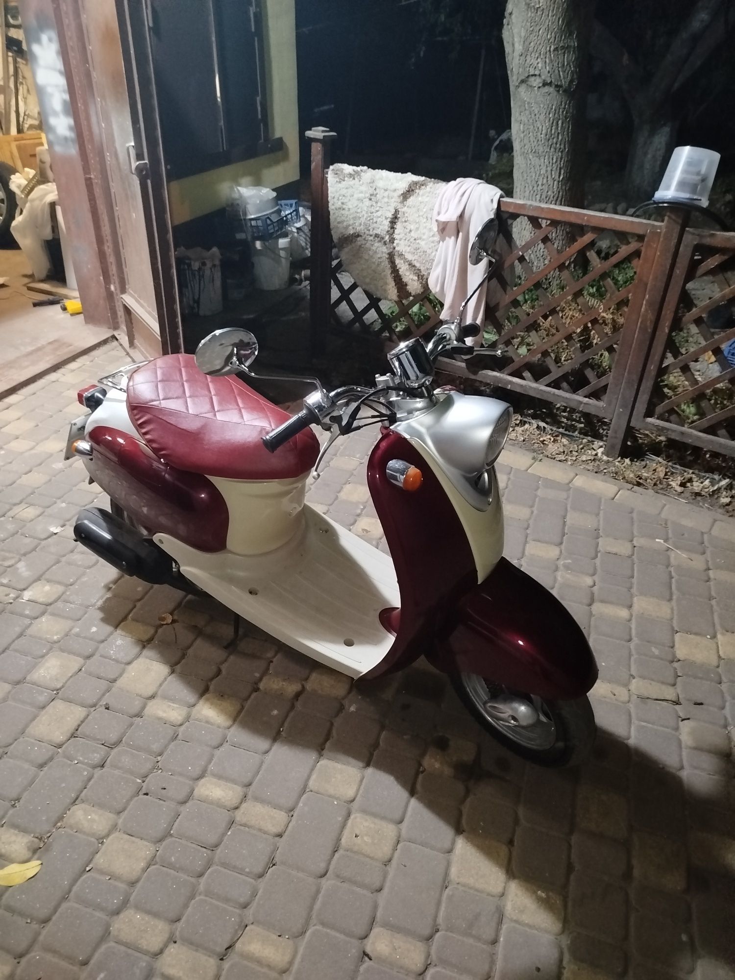 Скутер Yamaha vino 2t, повністю в оригіналі .