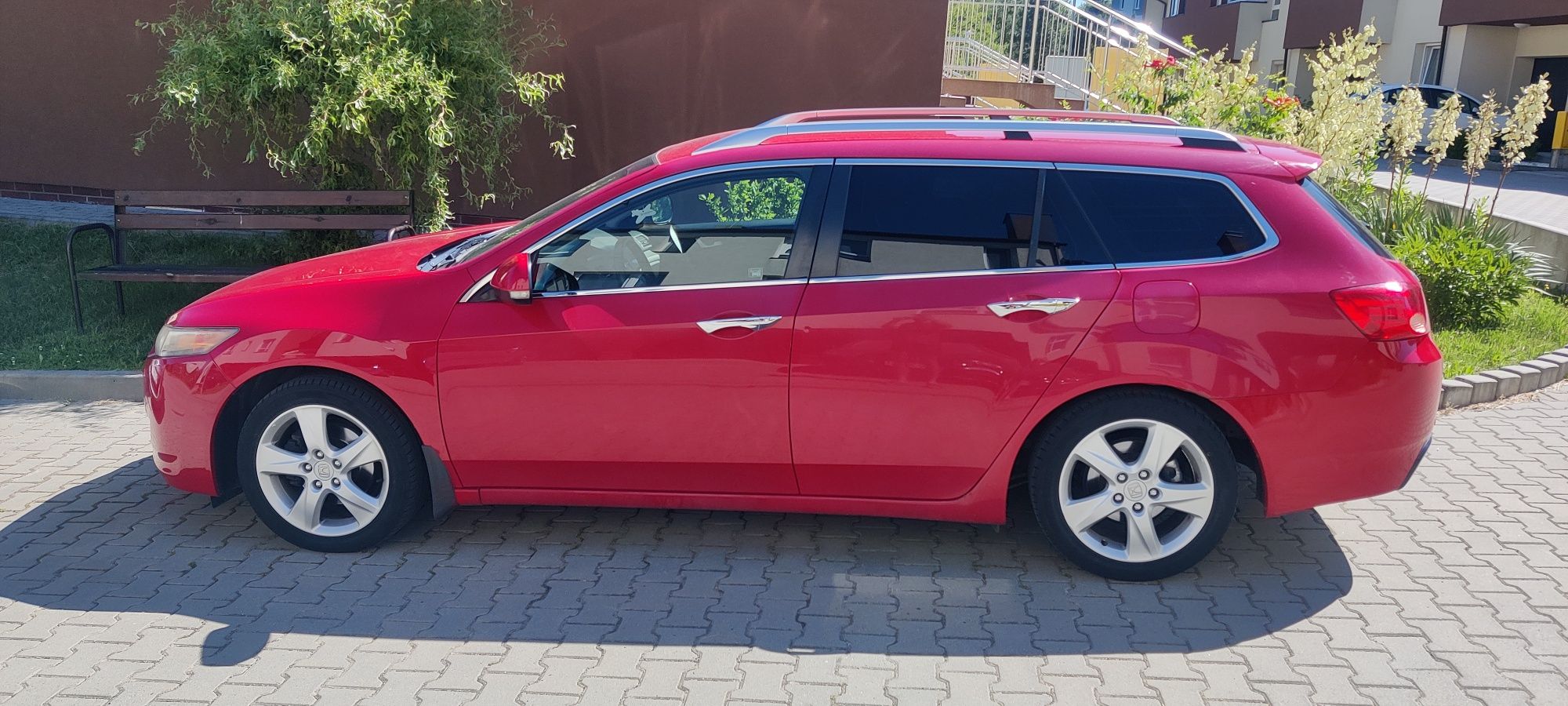 Honda Accord VIII kombi 2.0 Benz + LPG 2 komplety kół