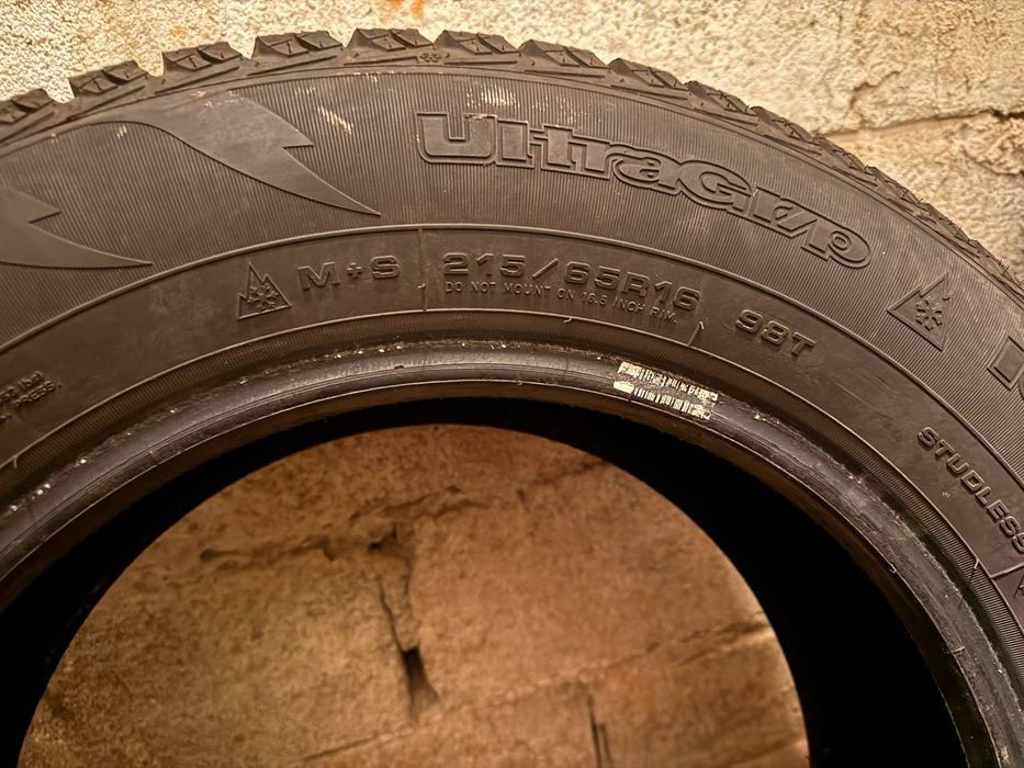Goodyear UltraGrip Ice+, розмір 215/65 R16