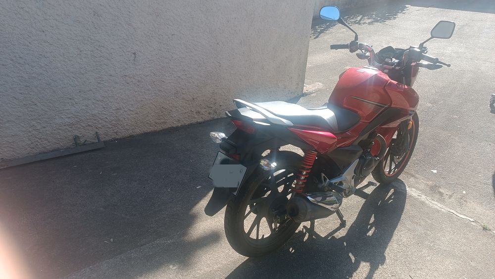 Honda cb125f de 2016