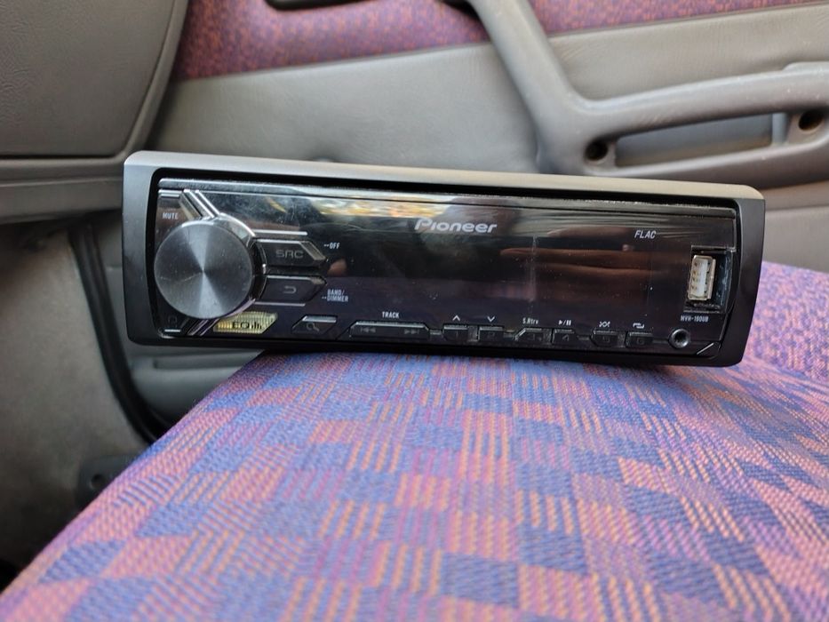 Rádio Pioneer como novo