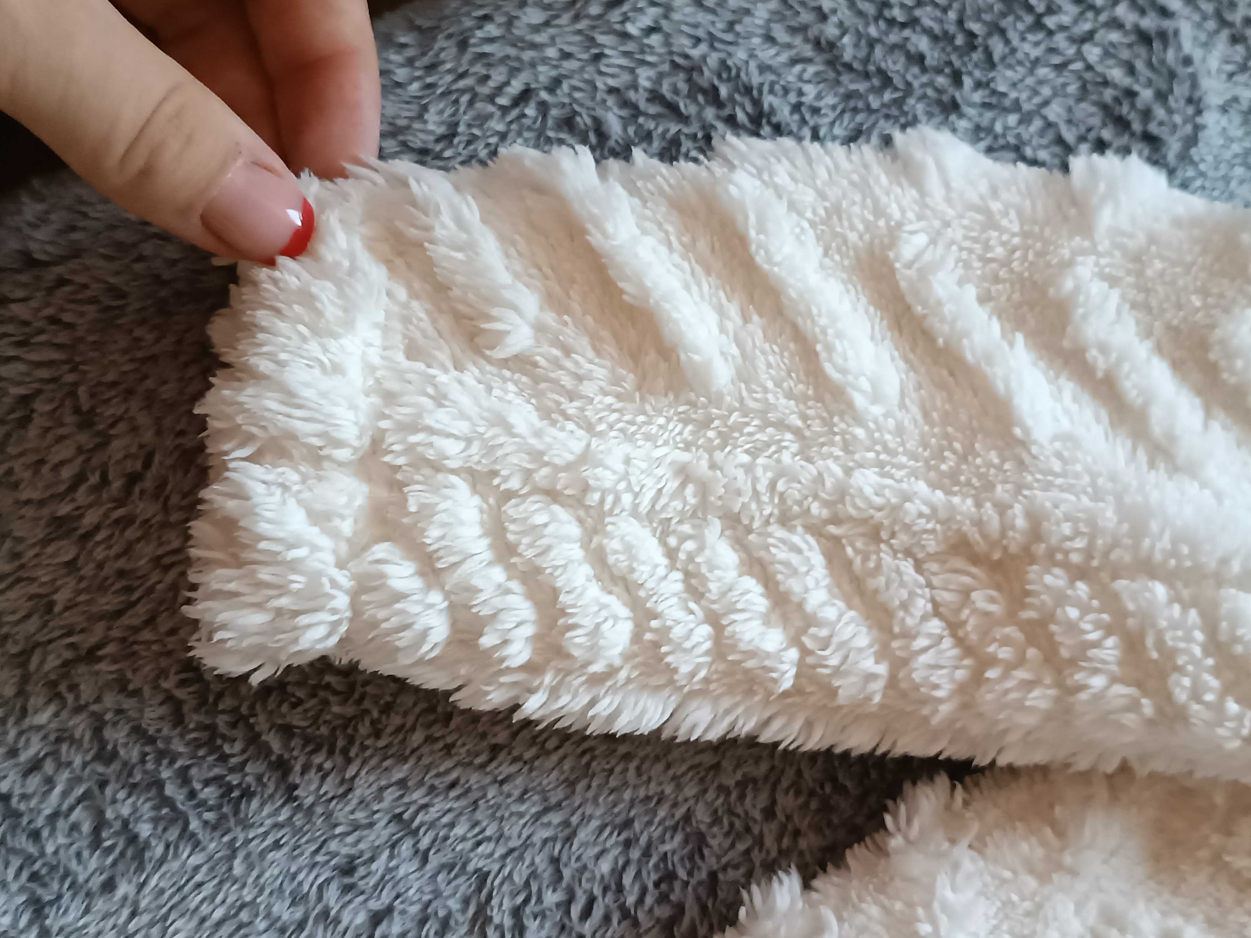 Cieplutki pajacyk niemowlęcy r. 62/68