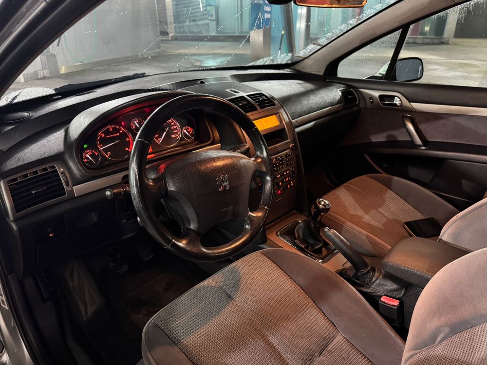 Peugeot 407 SW..