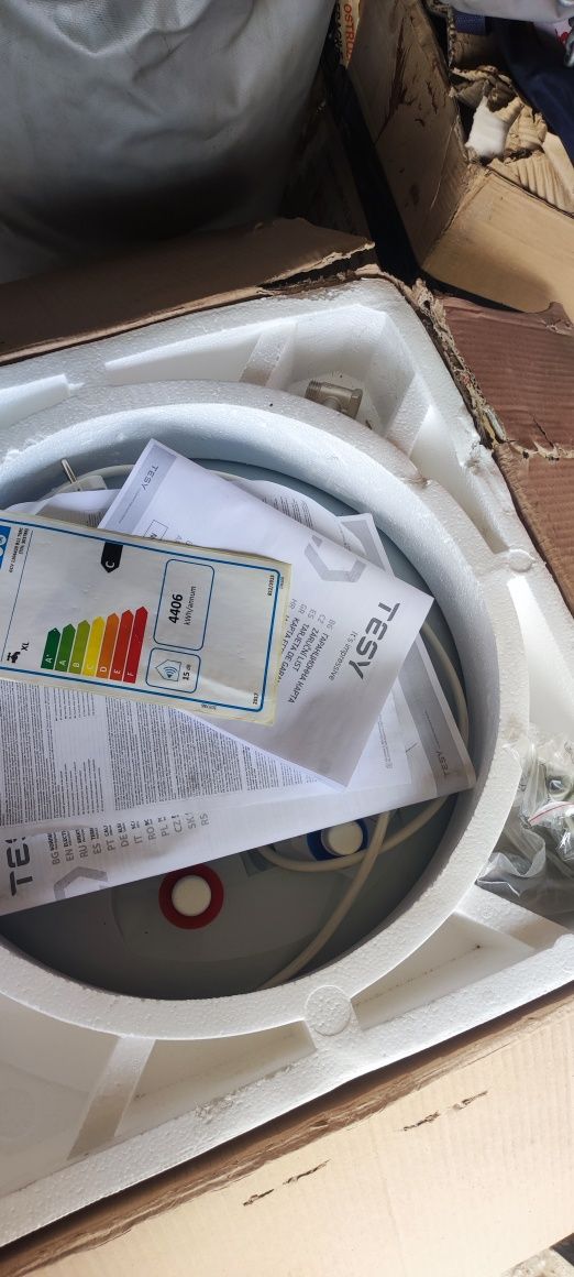 Elektryczny przepływowy podgrzewacz wody TESY 120 l