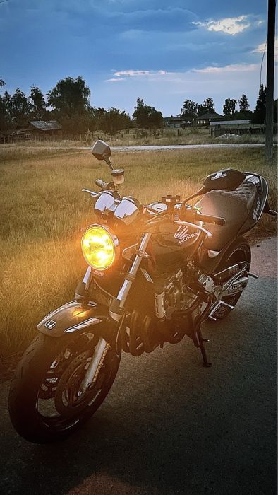 Продам. Honda hornet 600f2