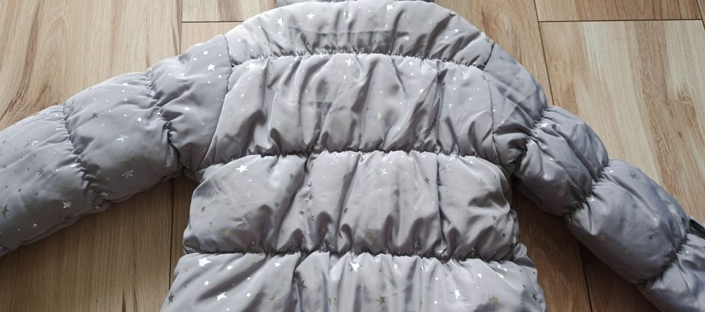 Kurtka jesienno/zimowa pikowana rozm.92