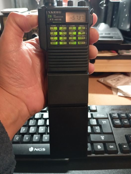 Yaesu FT 411 E - Um ícone da Yaesu