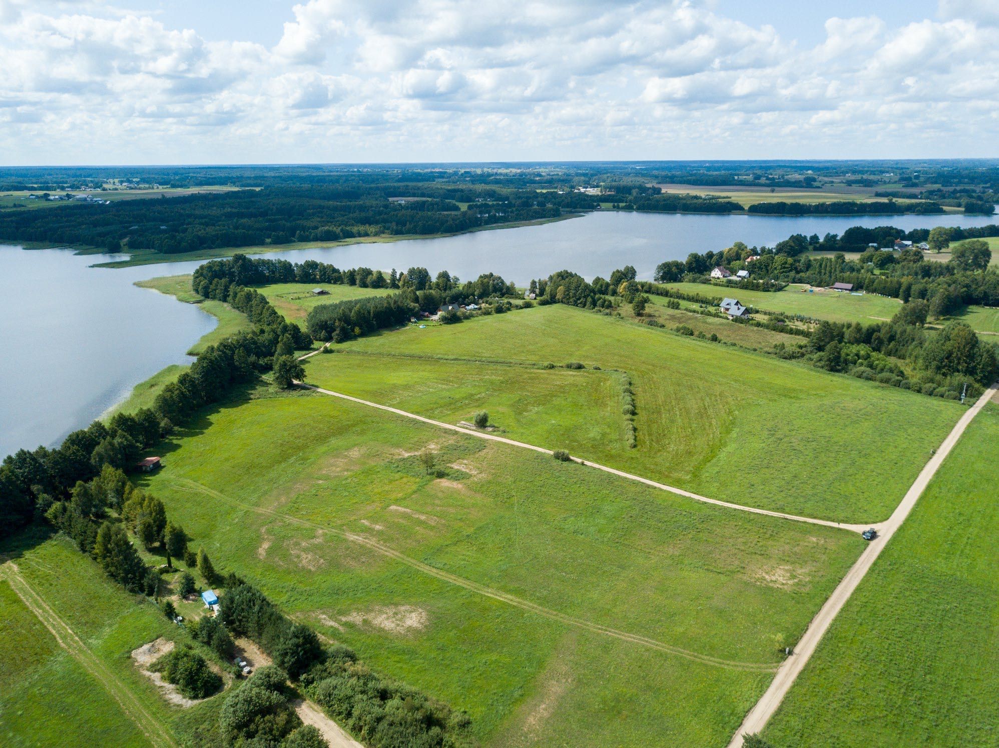 Działka nad jeziorem Gremzdy