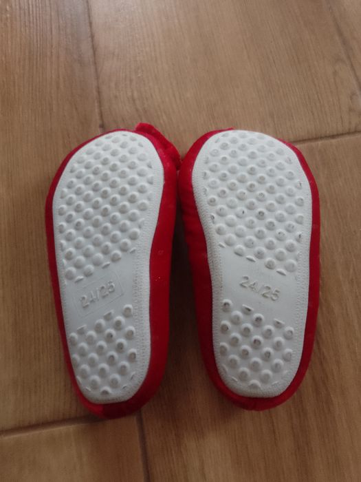 Kapcie rozmiar 24/25 ok.15cm