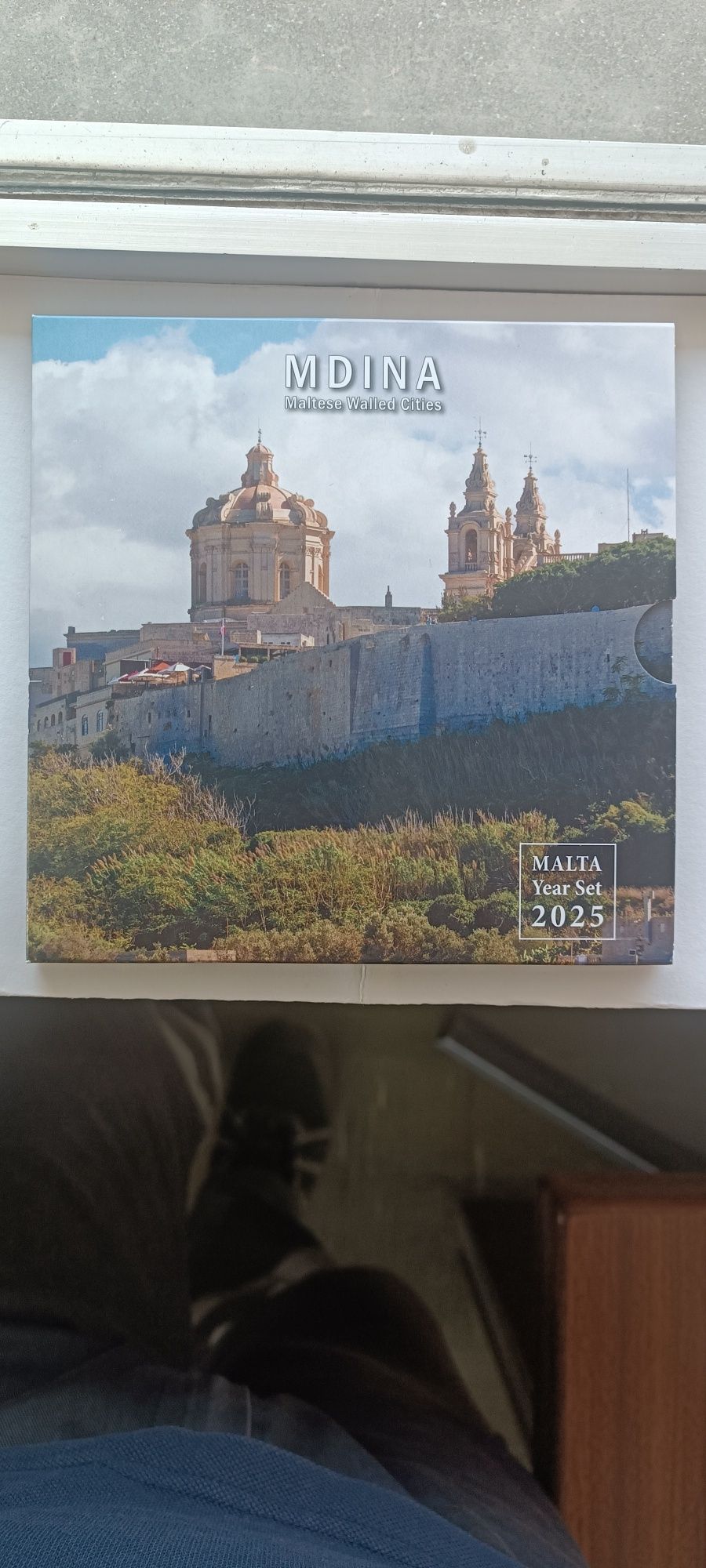 Malta 2025 - Carteira BNC C/ 9 moedas inclui 2€ comª Cidade Mdina