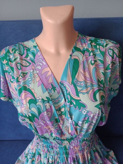 Wzorzysta sukienka M