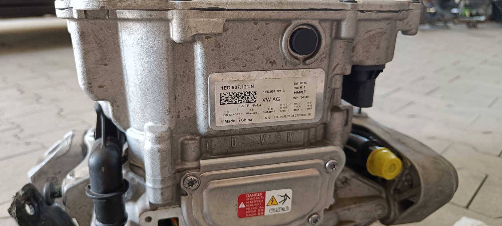 1ED907121  інвертор передній vw id4