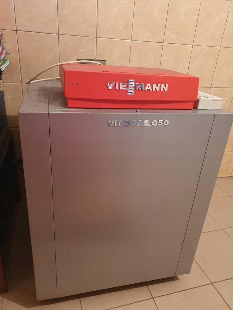 Газовий котел vitogas 050 + Водонагрівач Viessmann Vitocell 100-H 200л