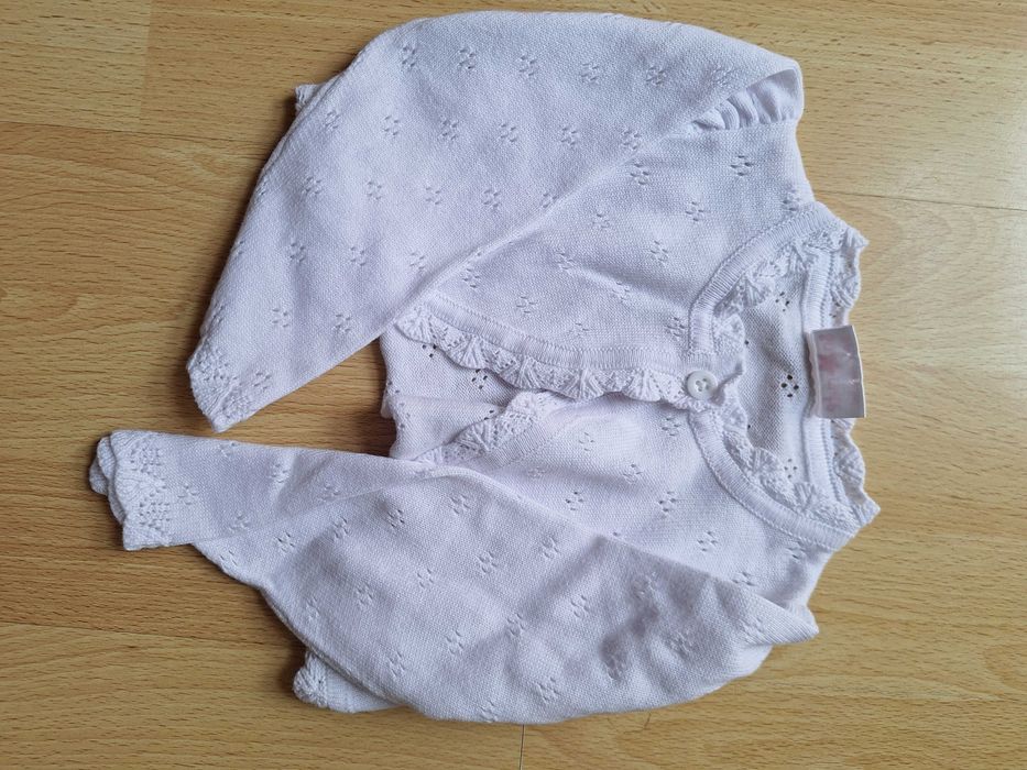 Sweterek rozmiar 74 nowy biały