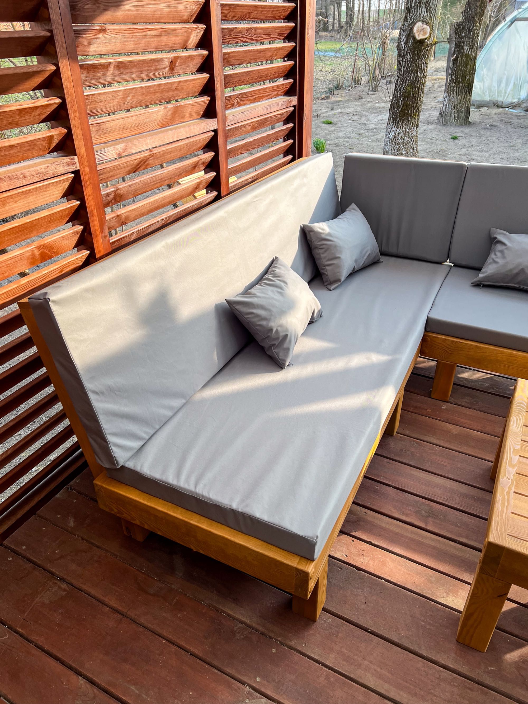 Narożnik ogrodowy zestaw sofa stolik kawowy ława drewno drewniany