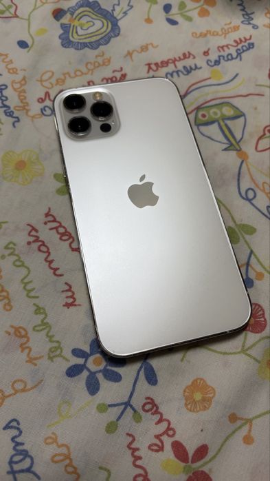 Iphone 12Pro Dourado