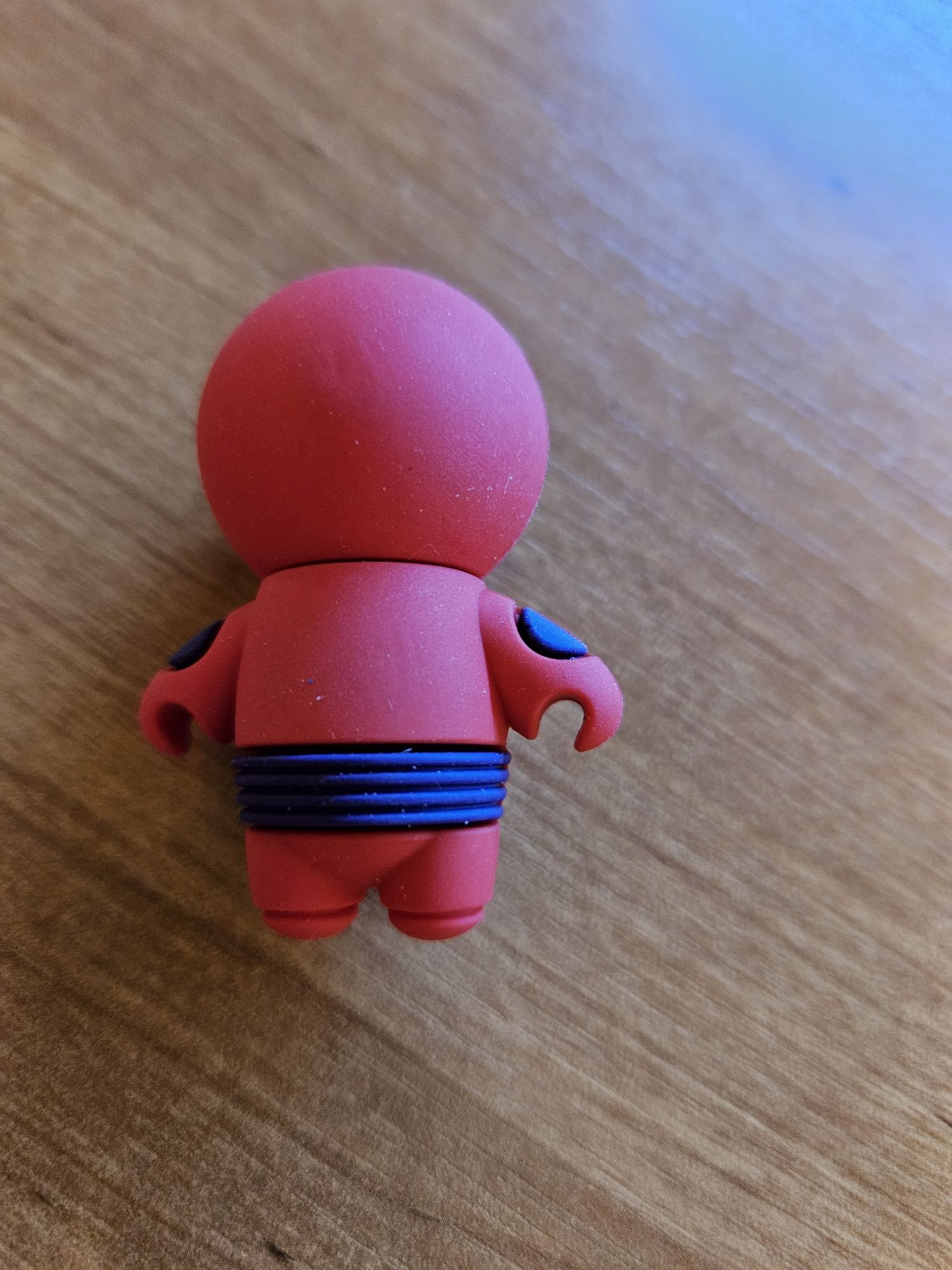 Pendrive.   robot