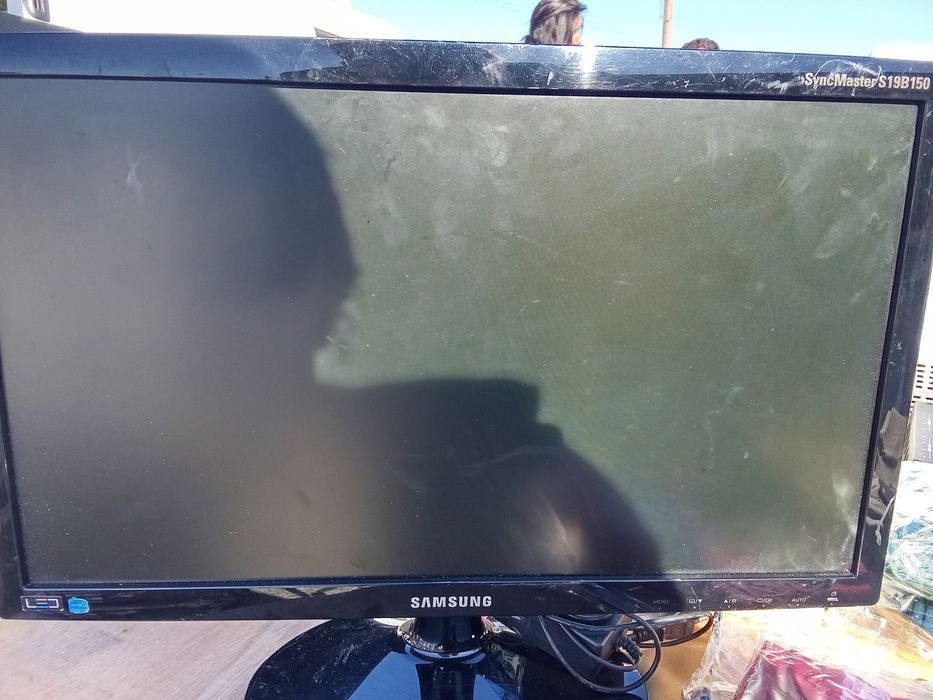 Vendo monitores 25€ cada