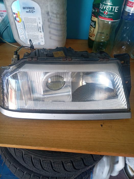 Фара на Альфа Ромео 164
