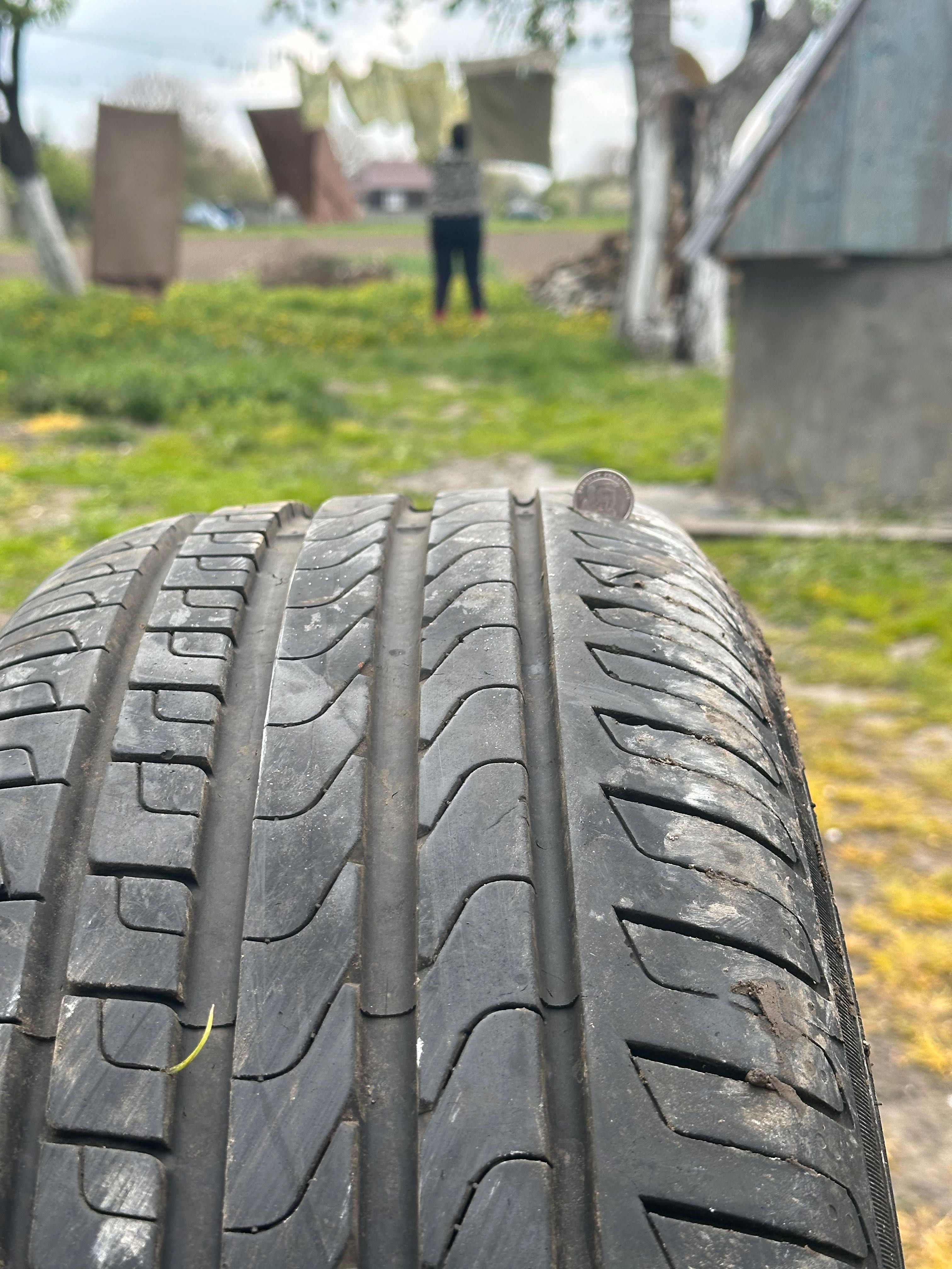 Продам 235/60 R18