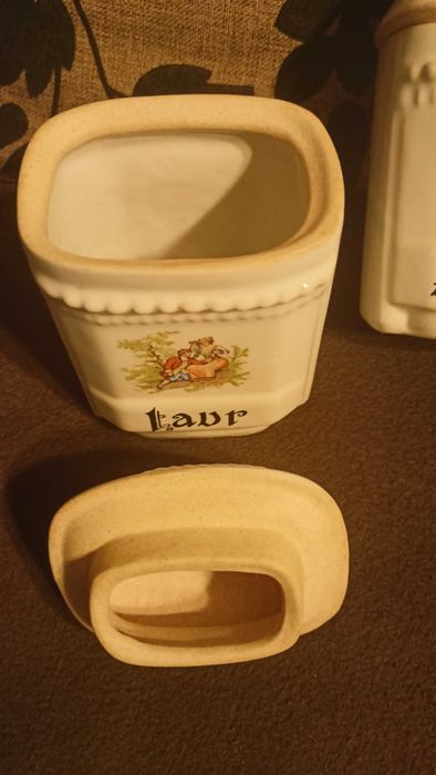 Pojemniki na przyprawy