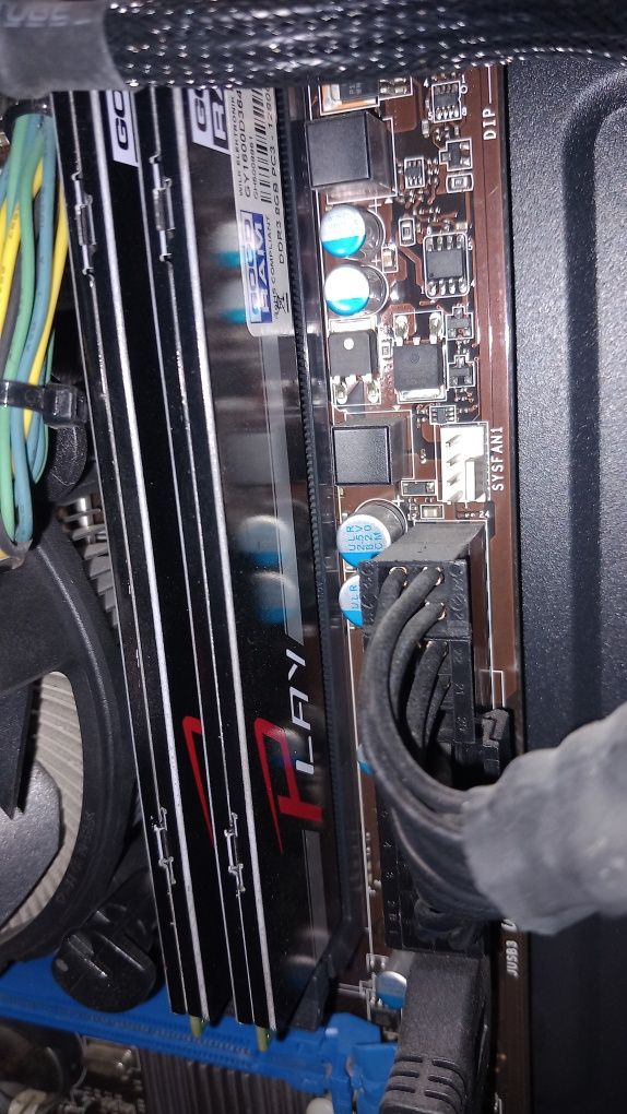 Płyta główna msi b75ma p33 i5 3570 + 16 gb ddr3