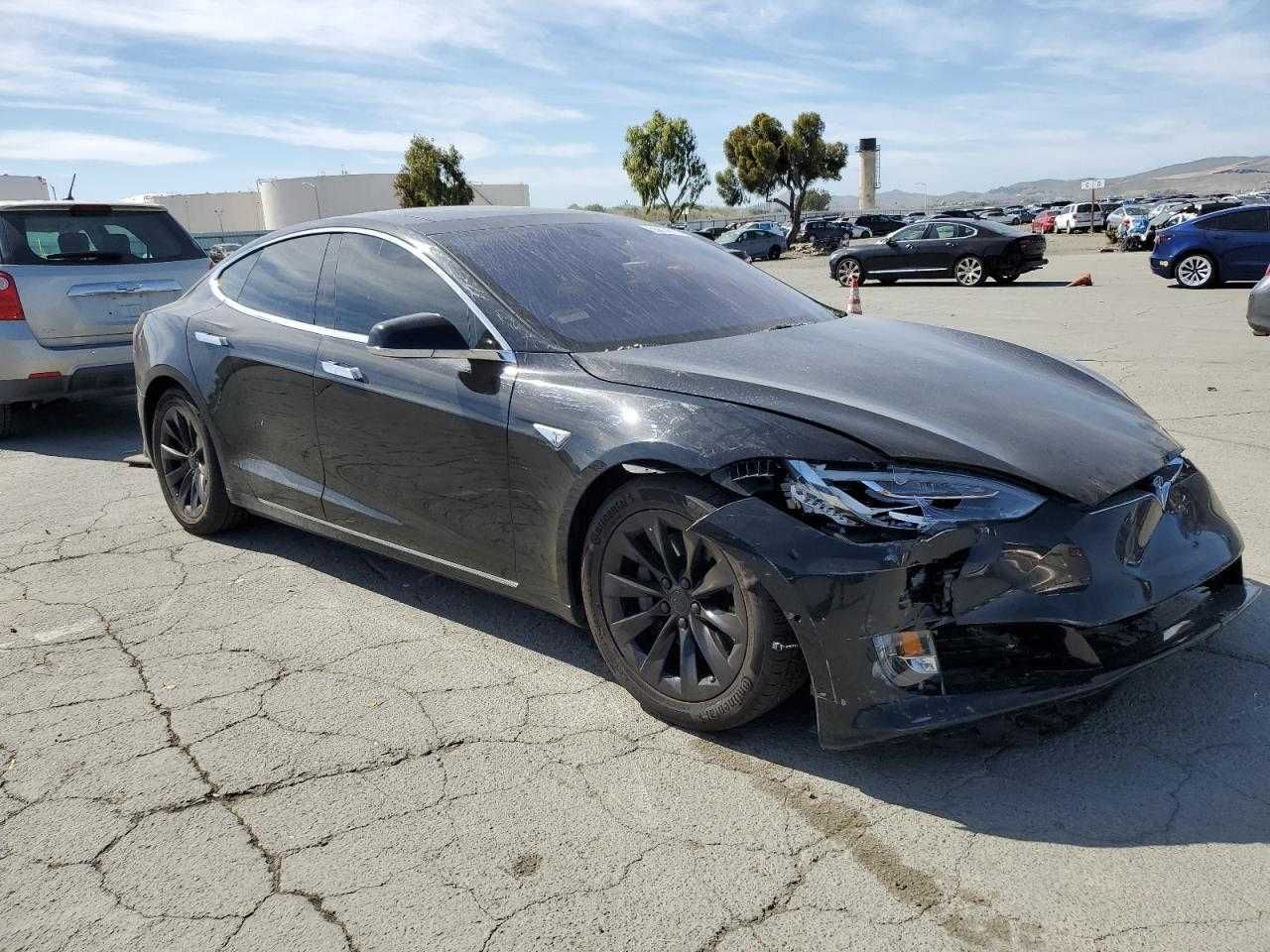 Tesla Model S 2016