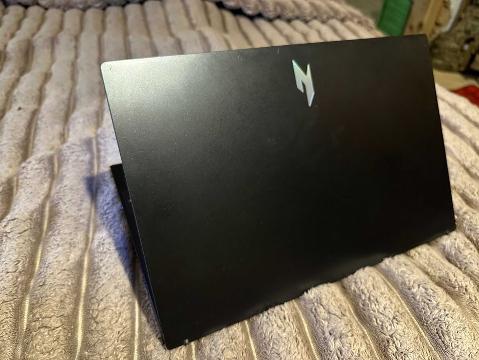 Acer Nitro v15 з коробкою і документами, в ідеальному стані