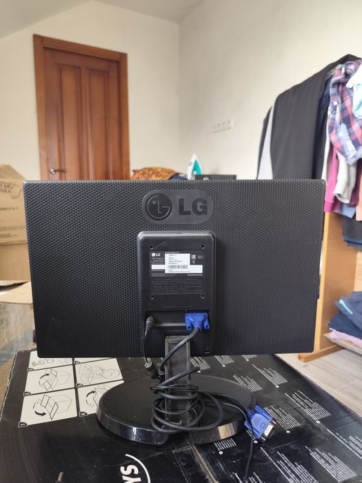 Монітор LG 23 дюйма
