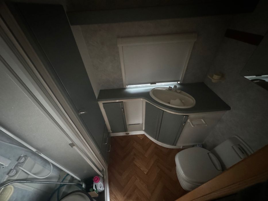 Caravana Sterling ecless 4 camas ano1999com panel solar