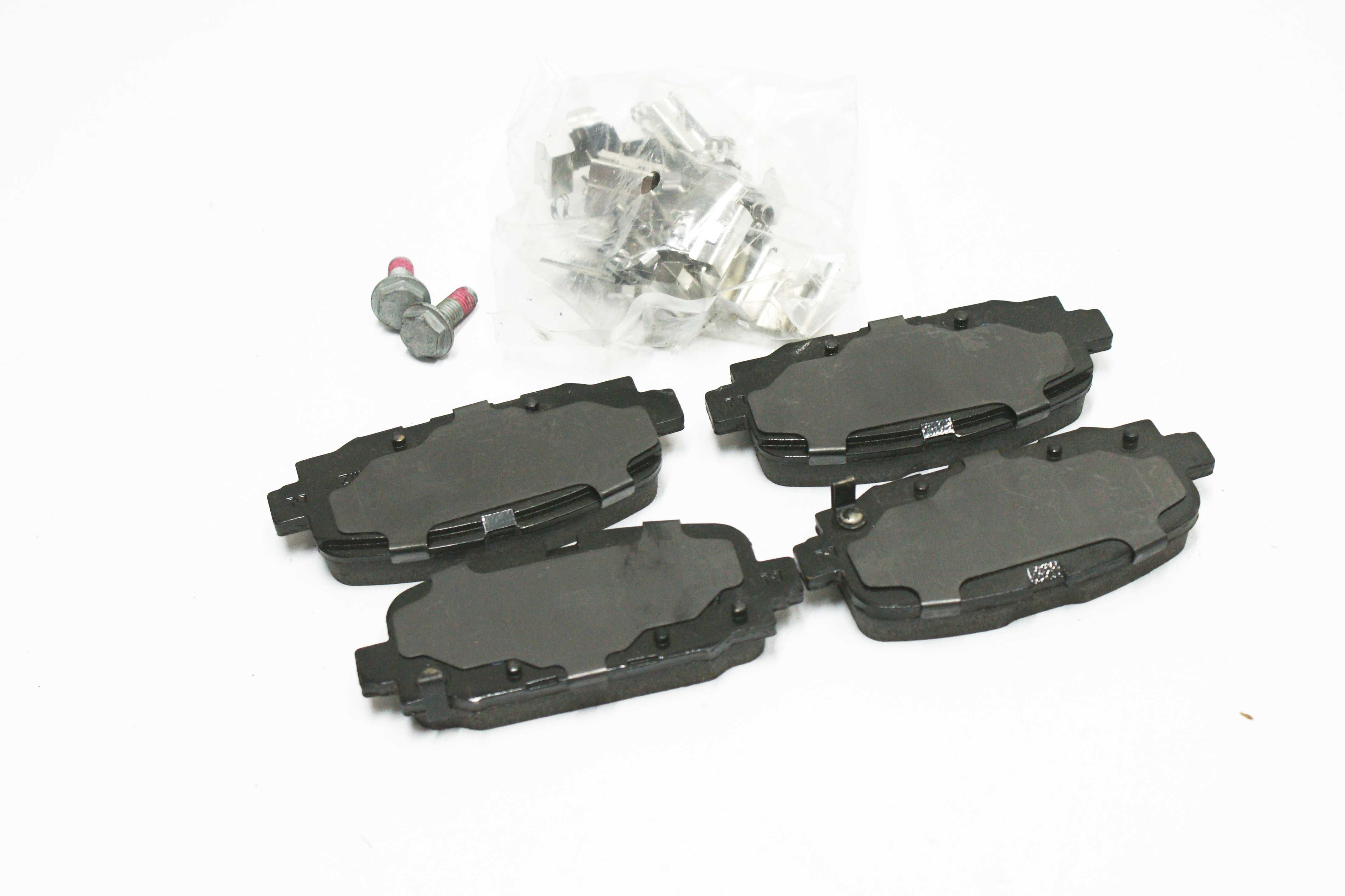 Klocki hamulcowe tył tylne Ferodo FDB5049 JEEP Compass MP M6 MV M7