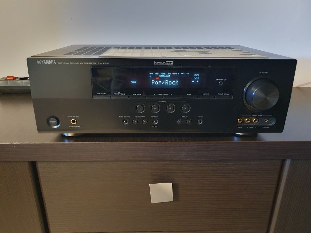 Amplituner Yamaha RX-V365 DTS