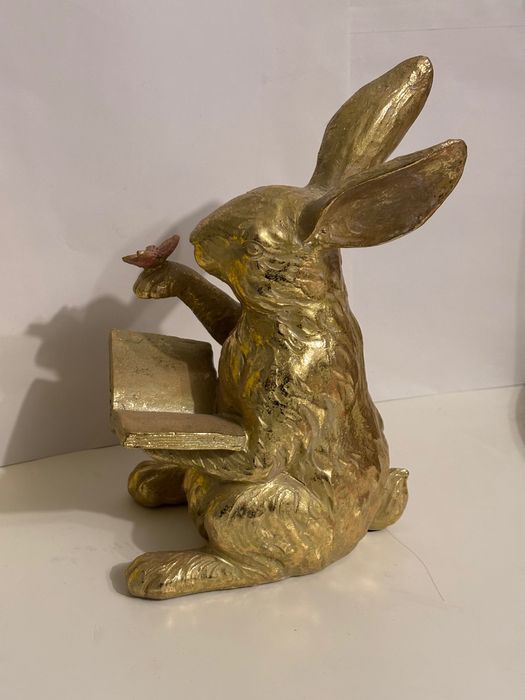 Figurka złoty Króliczek z bajki