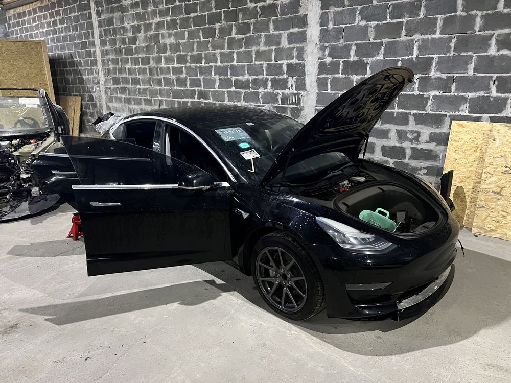 Разборка Киев Tesla M3 2019