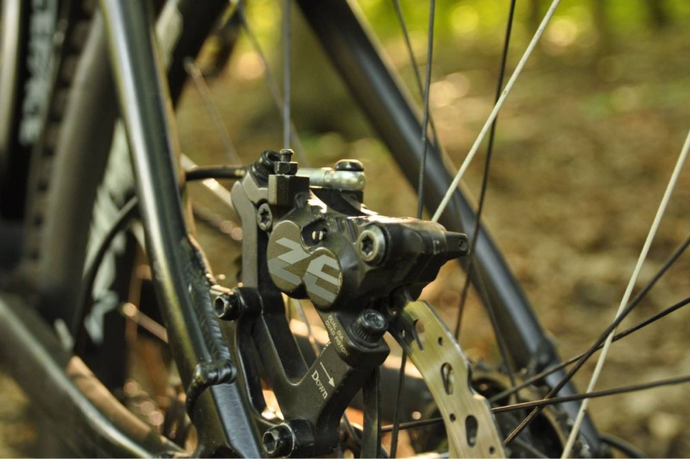 Giant Glory - DH full, dirt, freeride, enduro