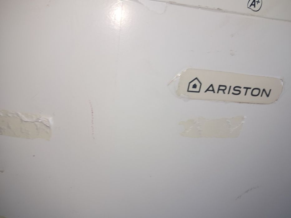 Arca vertical Ariston