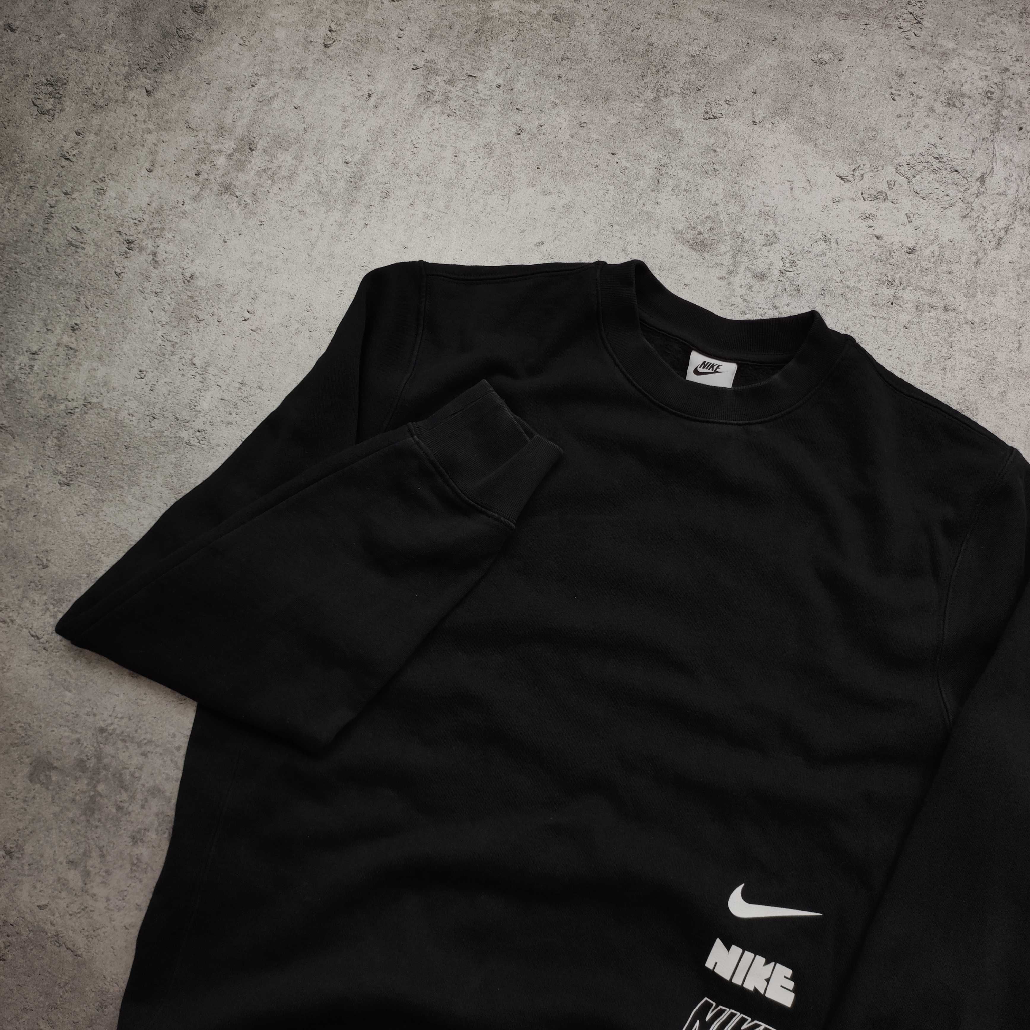 MĘSKA Bluza bez Kaptura Czarna Multi Logo Nadruk Nike Sportswear