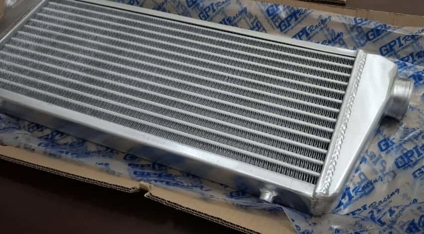 Vendo intercooler universal para um projeto turbo.