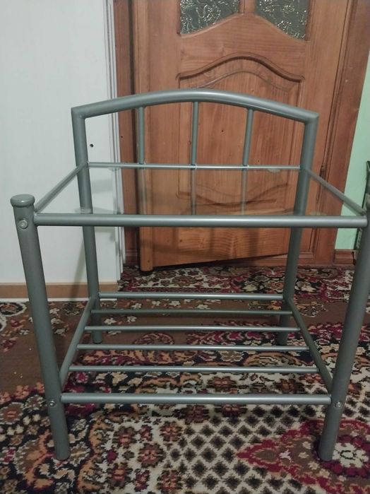 Столик металевий кофейний