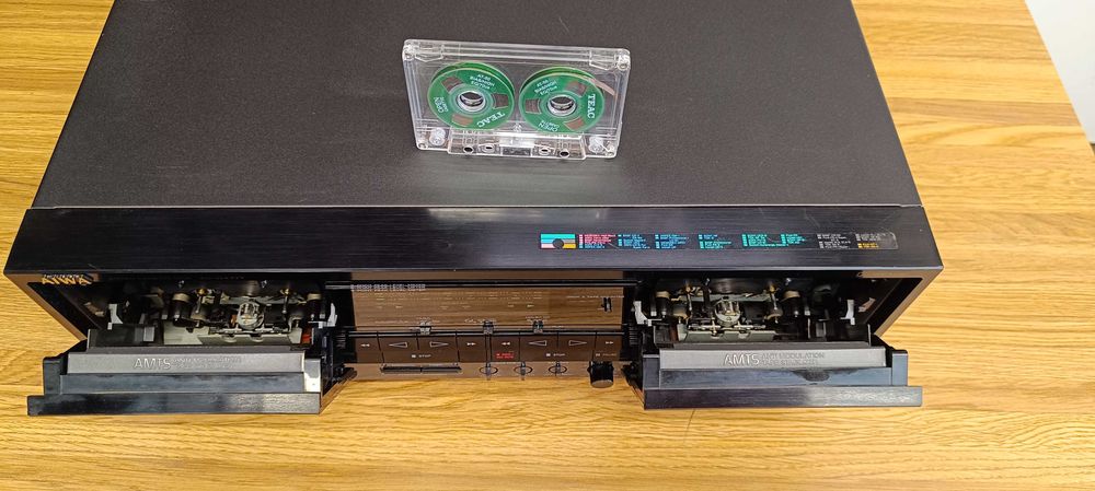 Кассетна дека Aiwa AD-WX 777 (стан ! )