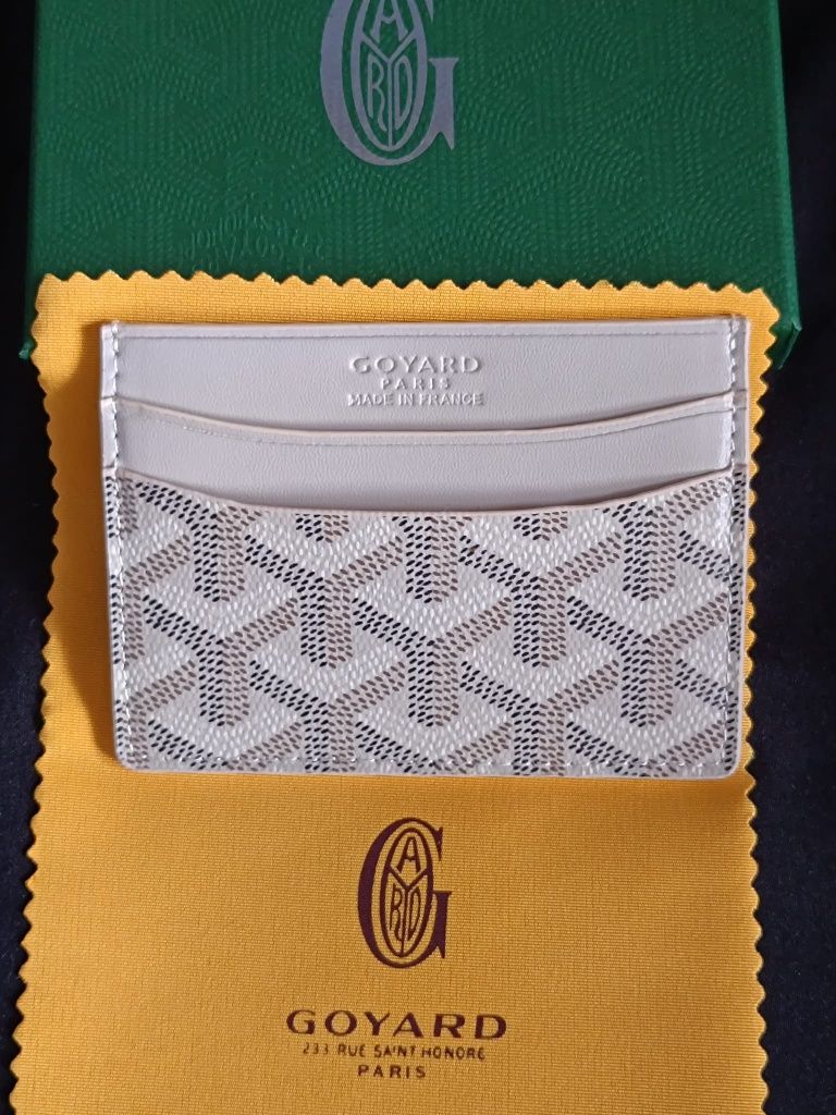 Carteira goyard muito boa