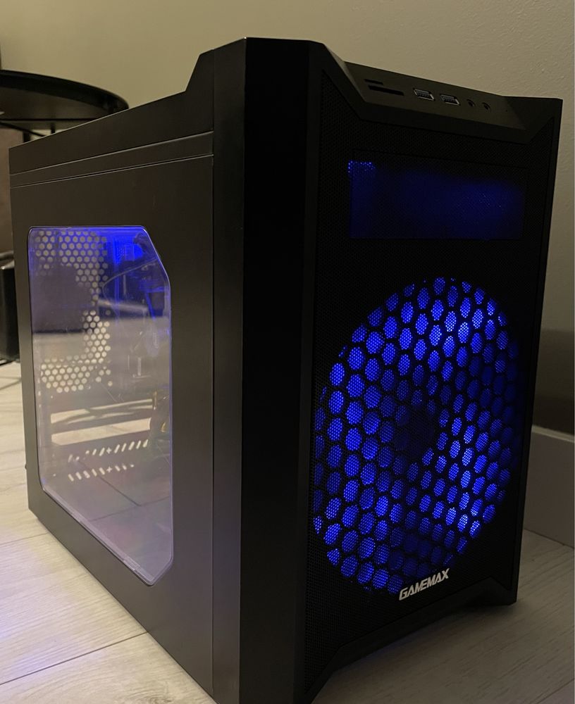 Корпус GameMax +бж aerocool 500w