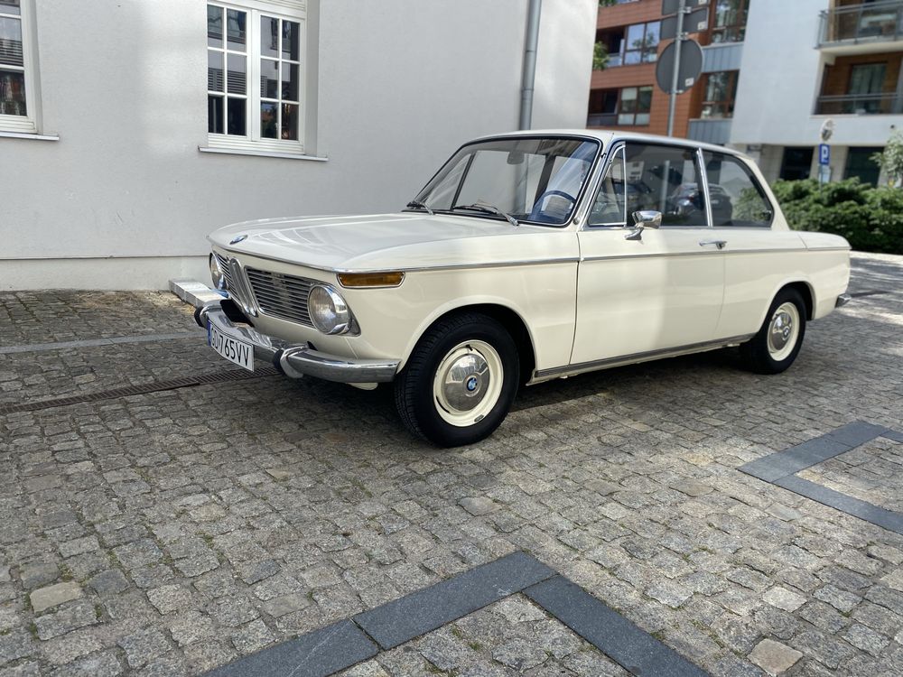 Bmw 1600-2           .