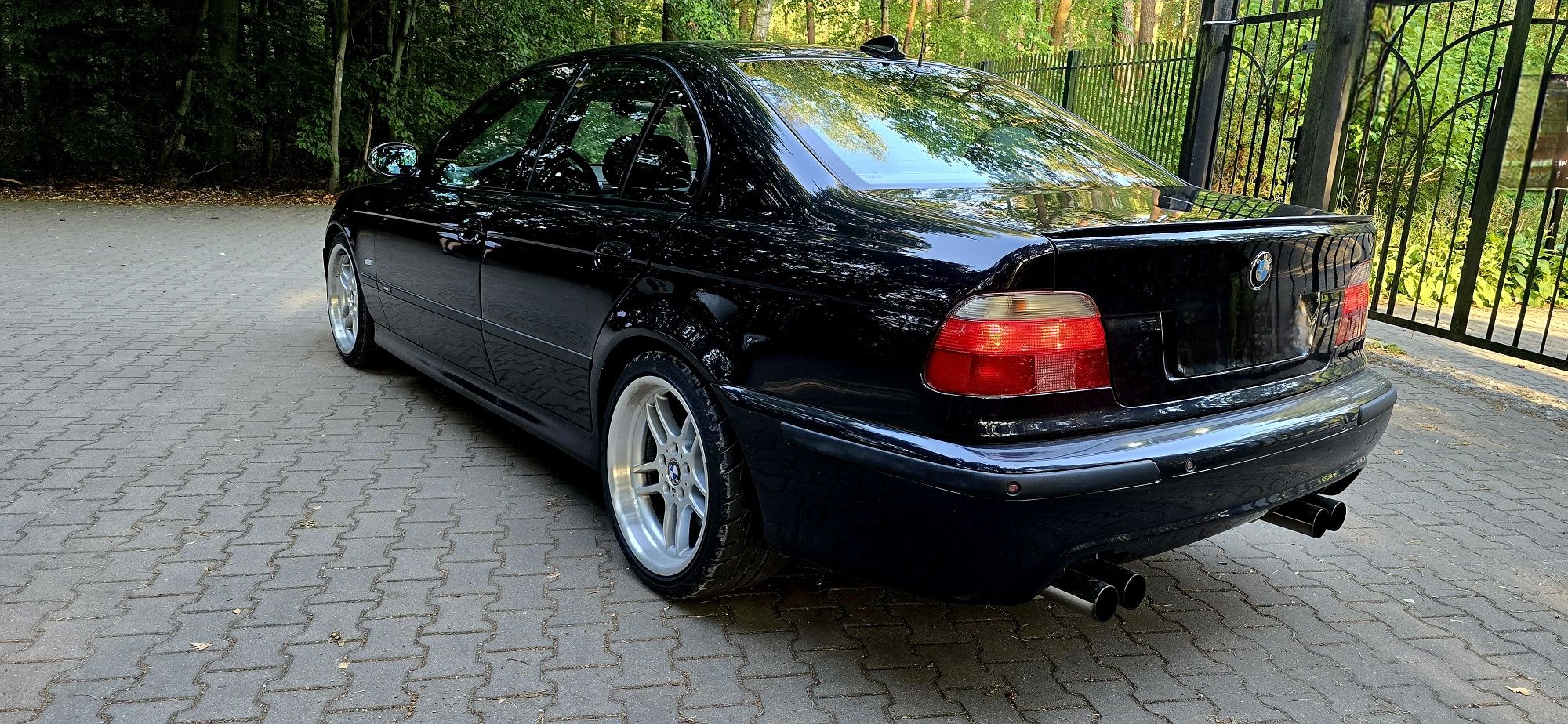 BMW M5 E39 Europa, Zamiana