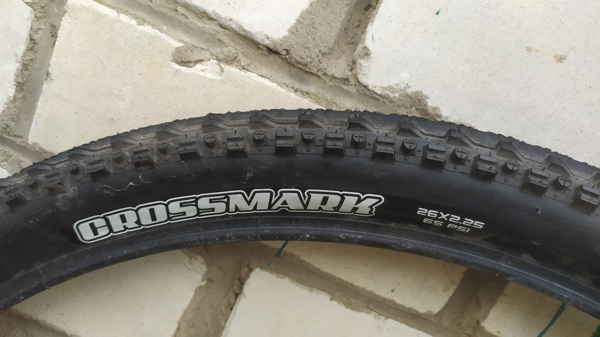 Покрышки maxxis cross mark 26/2.25