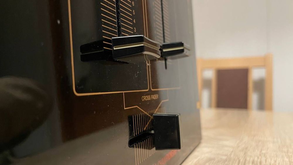 Technics SH-DJ1200 – mikser DMC