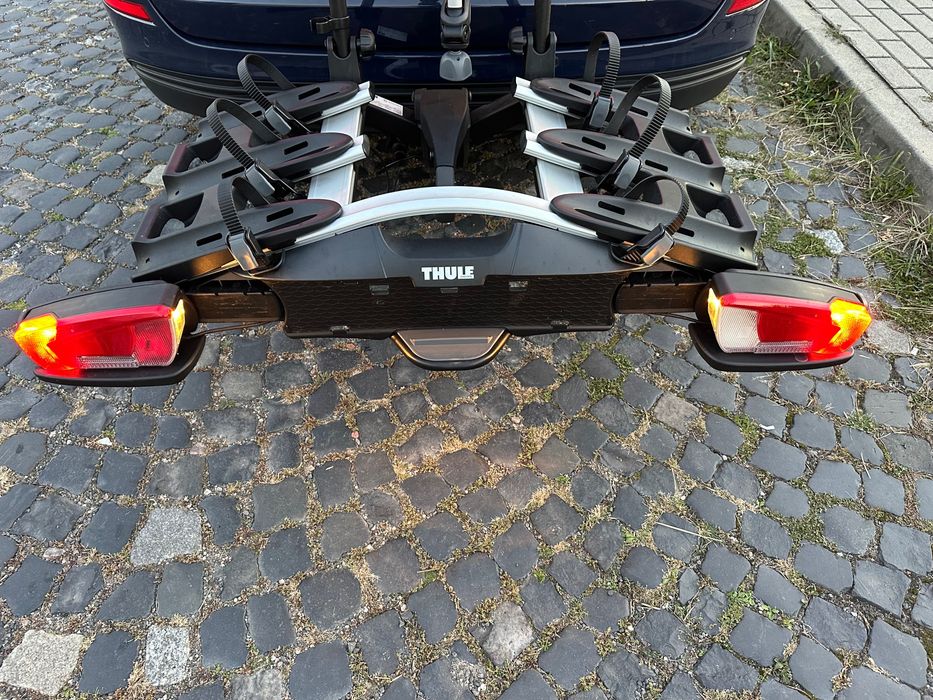 Bagażnik na hak 3 rowery elektryczne Thule jak nowy na jesienny wyjazd