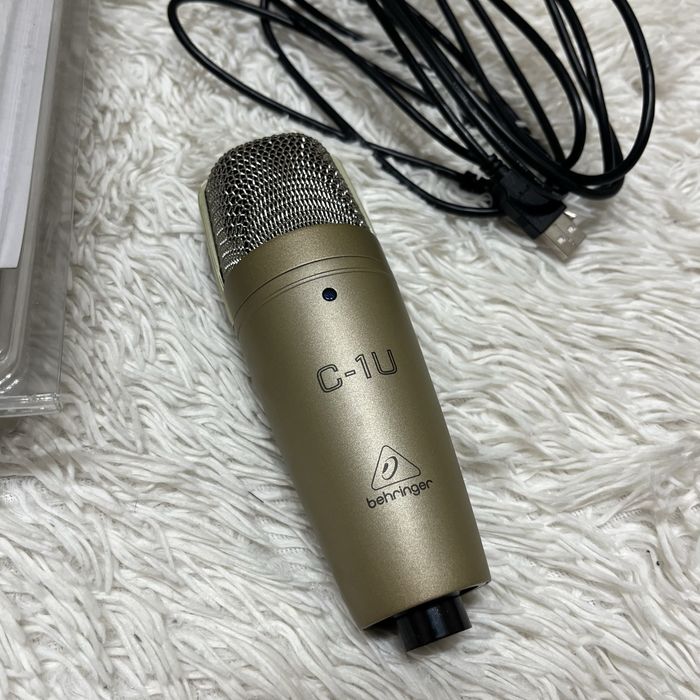 Mikrofon Behringen C1U w zestawie ze statywem i filtrem